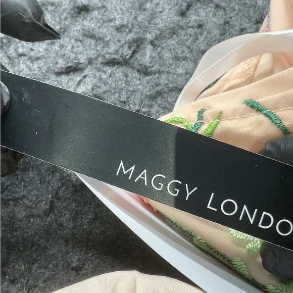 NWT Maggy London Women's Floral Embroidered Halter Midi Dress with Back V-neck - Picture 5 of 6